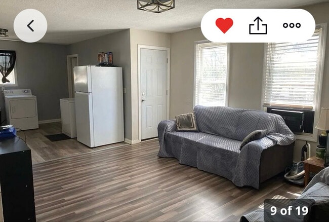 95 Dawes St unit 2, Springfield, MA 01109 - photo 2