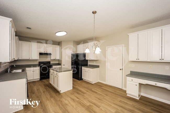 528 Gristmill Ln, Hampton, GA 30228 - photo 6