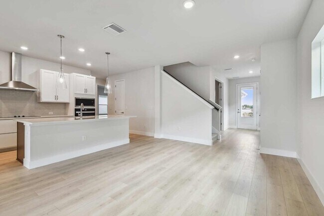 11313 Hardwood Hammock Ln unit 36331404, Riverview, FL 33569 - photo 5