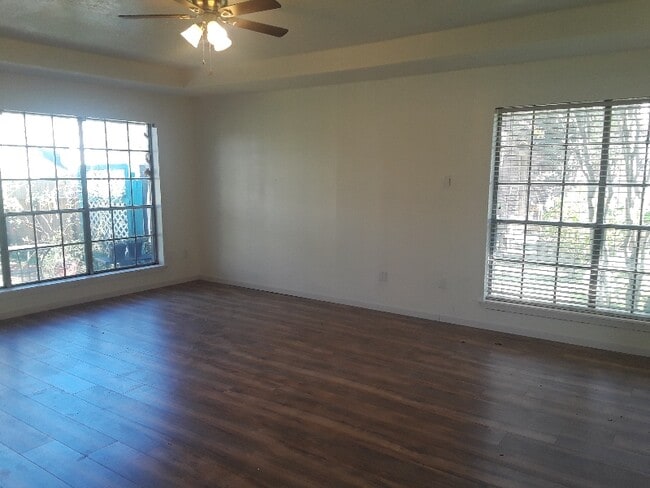 10814 Estelle Cir, Montgomery, TX 77356 - photo 4