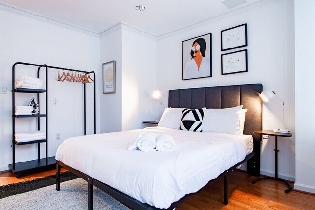 1020 16th St NW unit ID1238462P, Washington, DC 20036 - photo 6