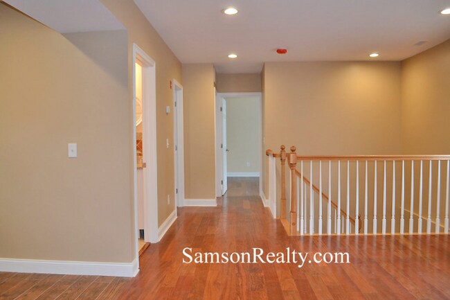 35 Governor St unit 2, Providence, RI 02906 - photo 4