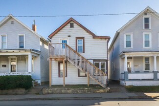 1208 Rhomberg Ave Unit 2 (upper), Dubuque, IA 52001