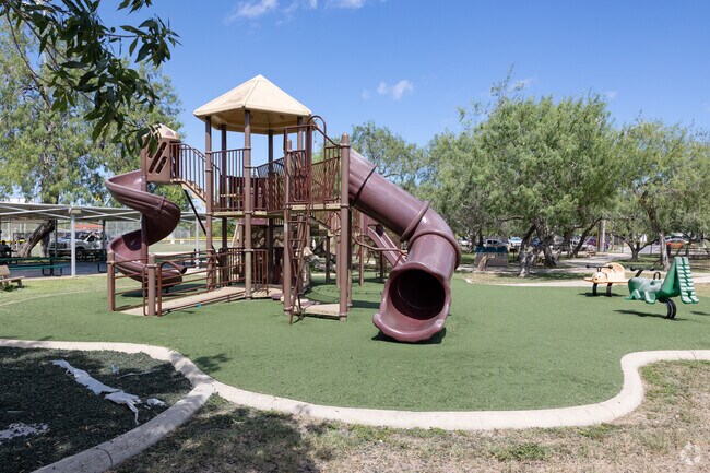 Los Fresnos has several parks throughout the city that is frequented by local residents.
