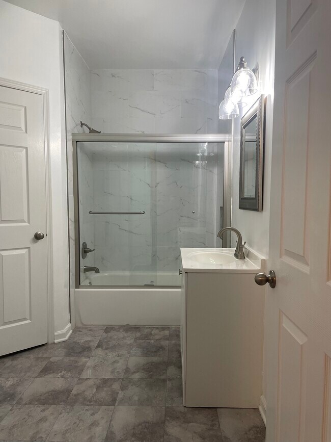 4551 Strutfield Ln unit 4106, Alexandria, VA 22311 - photo 6