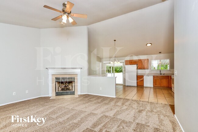 7401 Cinnamon Teal Dr, O Fallon, MO 63368 - photo 4