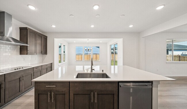 918 Lucas Ave, Buckley, WA 98321 - photo 4