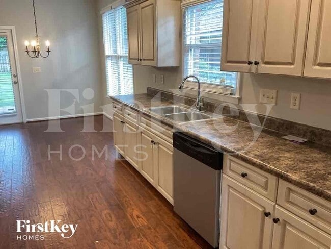 3795 Abbeyglen Way, Hoover, AL 35226 - photo 4