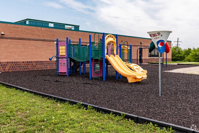 Glenwood Ridge Elementary School Playground