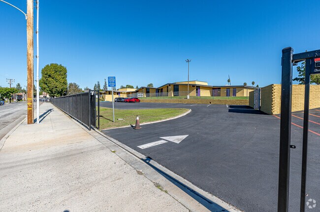 The entrance to the drop off area at Monte Vista Middle School in Whittier