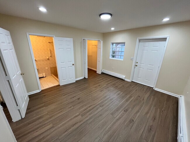 41 Leonard St unit First Floor Unit 1, Jersey City, NJ 07307 - photo 6