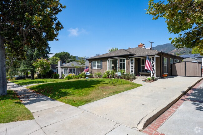 Ranch-style homes are available in Sparr Heights, CA.