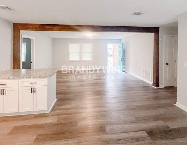 324 Laurel Ln, Stockbridge, GA 30281 - photo 6