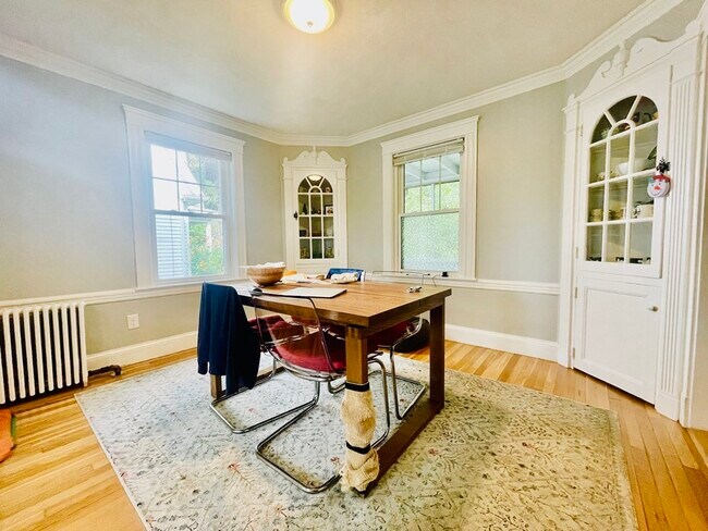 22 Potomac St, West Roxbury, MA 02132 - photo 2