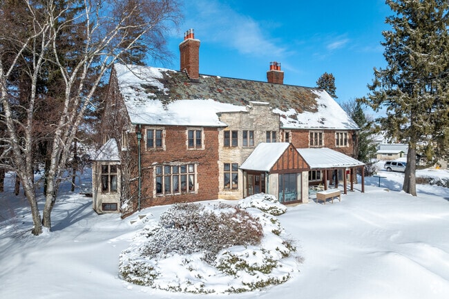 Large lakefront homes can be found in small quantities in and around Alpena.