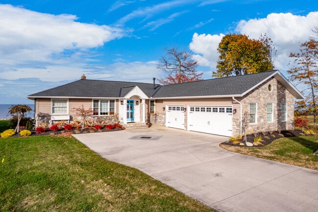 32414 Lake Rd unit ID1321796P, Avon Lake, OH 44012 - photo 6