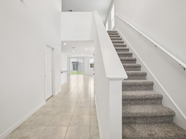 3904 Giorgio Dr, Winter Haven, FL 33884 - photo 2