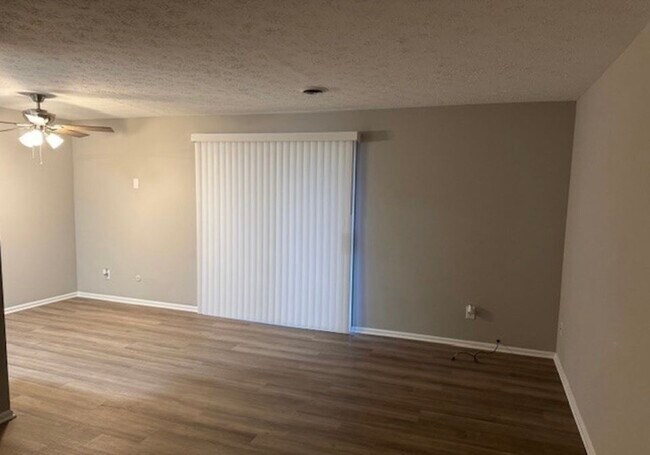 4360 Inner Circle Dr unit C-15, Brunswick, OH 44212 - photo 5