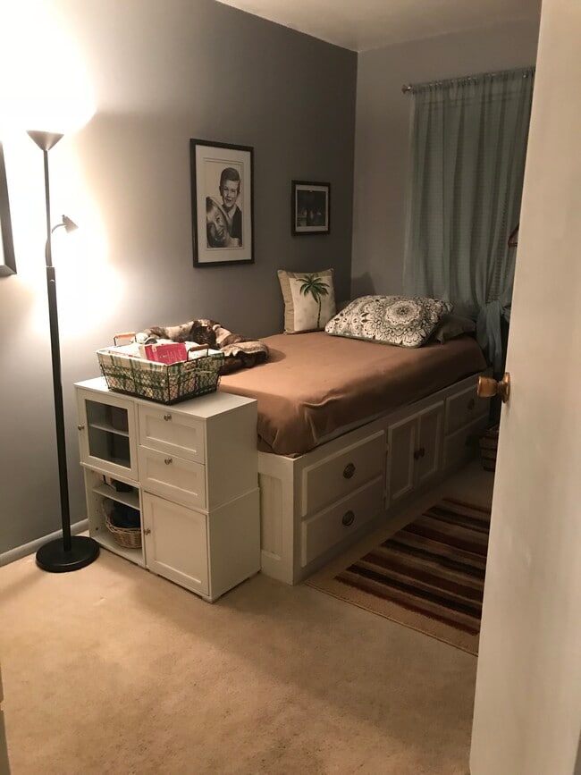 7400 72nd Ln N, Brooklyn Park, MN 55428 - photo 2