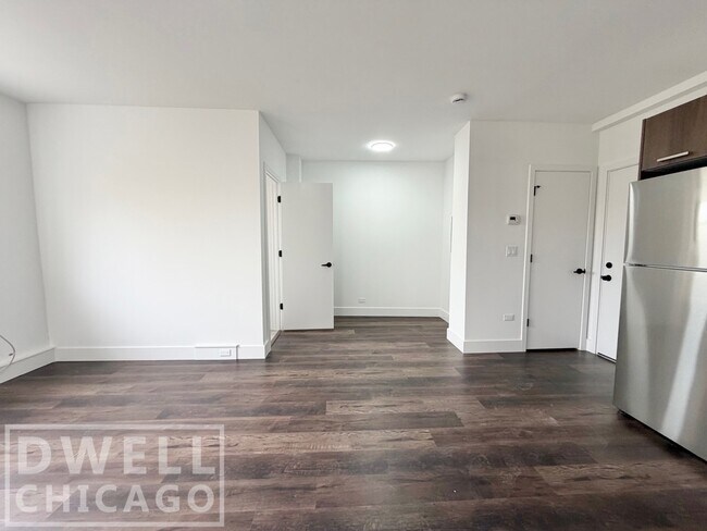 5634 N Clark St unit 309, Chicago, IL 60660 - photo 5
