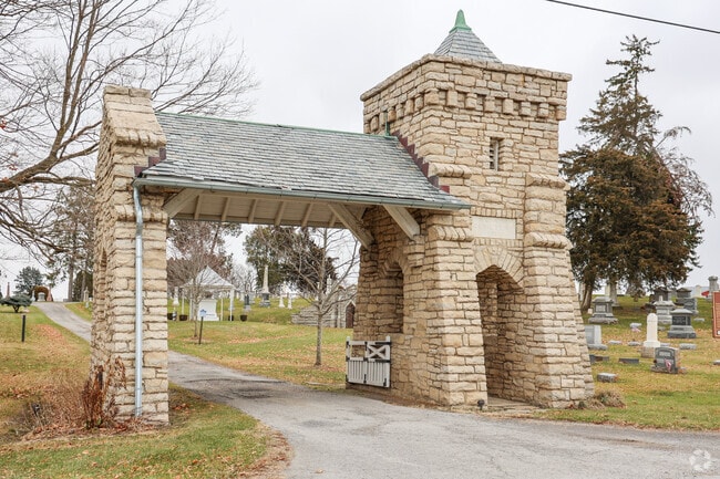 Historic architecture adorns this Radnor cemetery.