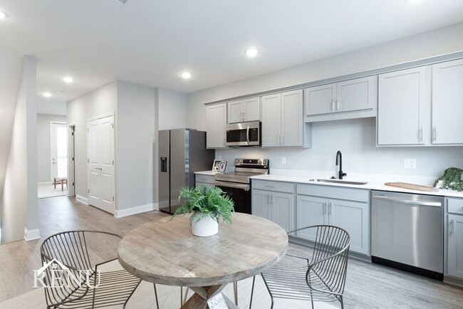 2341 E 18th St, Chattanooga, TN 37404 - photo 2