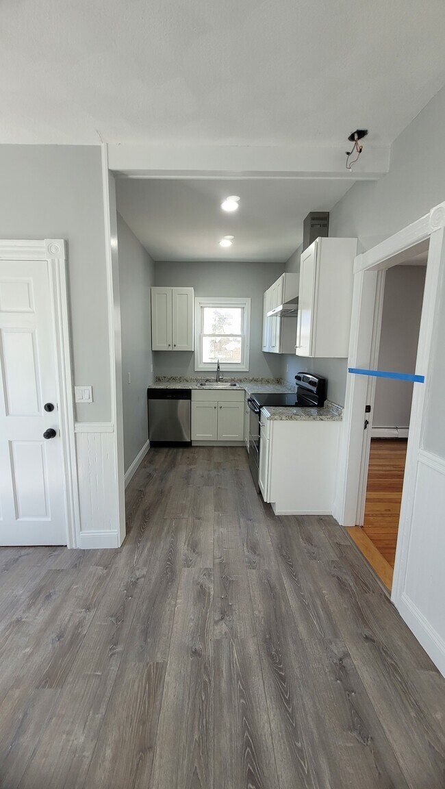 25 Piedmont St unit 1, Providence, RI 02909 - photo 3