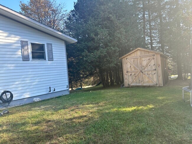 142 Bunker Hill Cir, Plainfield, VT 05667 - photo 7