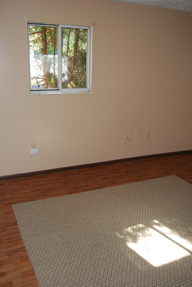 883 Tremont St, Morgantown, WV 26505 - photo 6