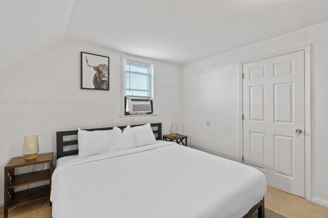 37 W 50th St unit ID1053095P, Bayonne, NJ 07002 - photo 4