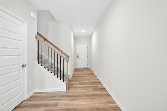 76 Jacobs Farm Ln, Lawrenceville, GA 30045 - photo 3