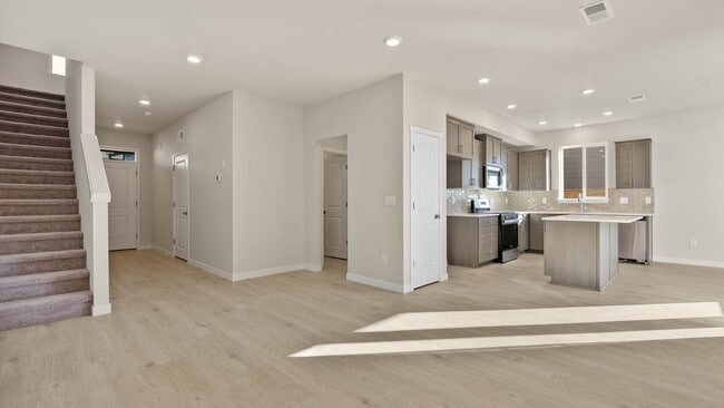 21624 SE Fuji Dr, Bend, OR 97702 - photo 4