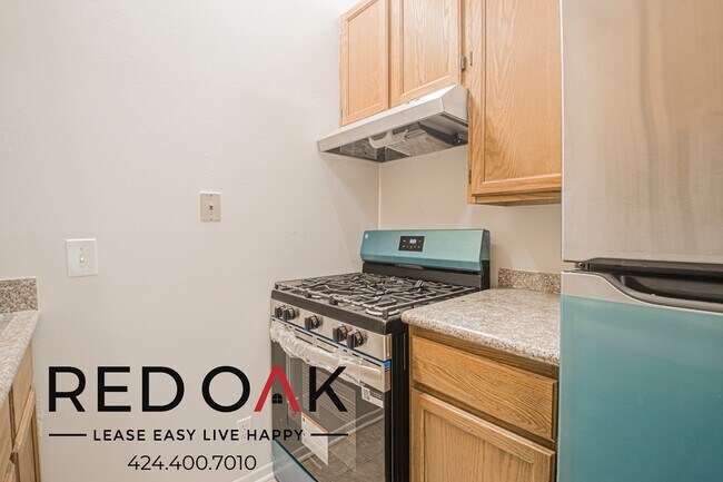 4651 Cahuenga Blvd unit 308, North Hollywood, CA 91602 - photo 7