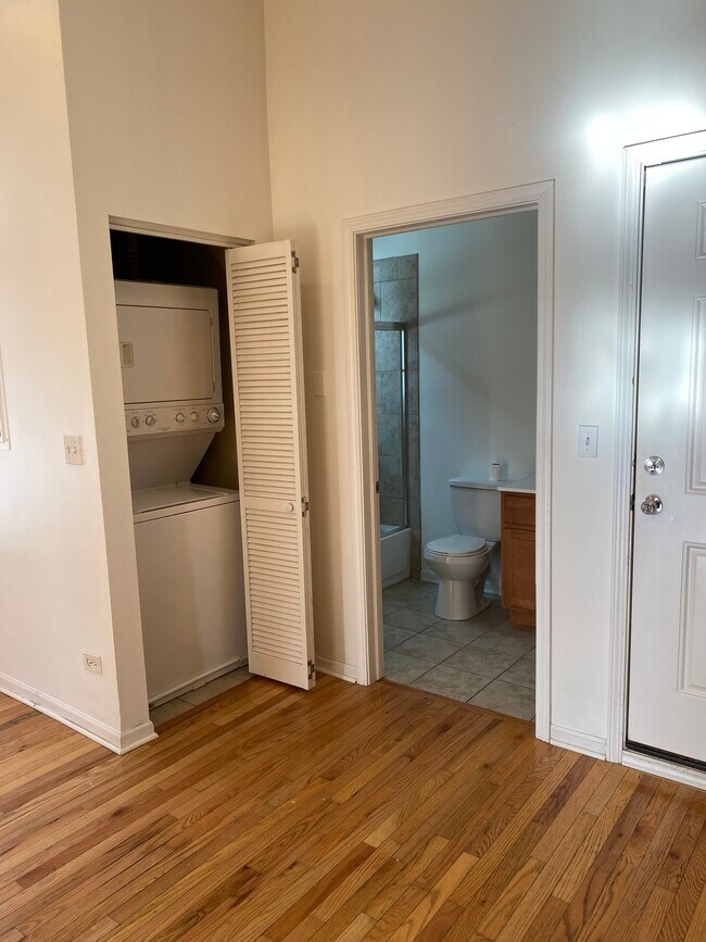 2712 W North Ave unit 2F, Chicago, IL 60647 - photo 5