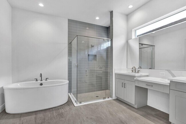 130 SE Palma St, Port St. Lucie, FL 34984 - photo 4