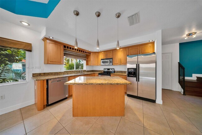 2814 SW 27th St unit 1, Miami, FL 33133 - photo 4