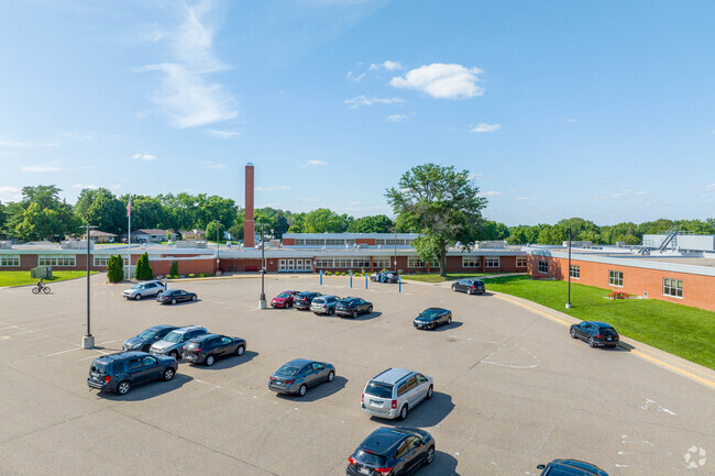 Neill Elementary has a 71% minority enrollment, reflecting the diverse community in Crystal, MN.