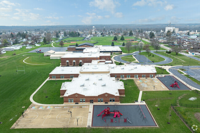 Covington Junior High School shares a building with the high school and elementary school.