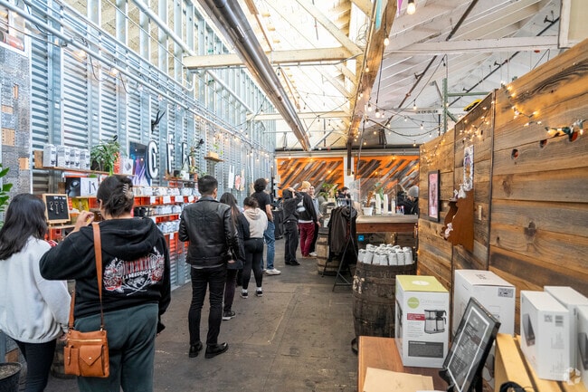 Chromatic Coffee is a coffee shop in Shasta Hanchett Park, San Jose.