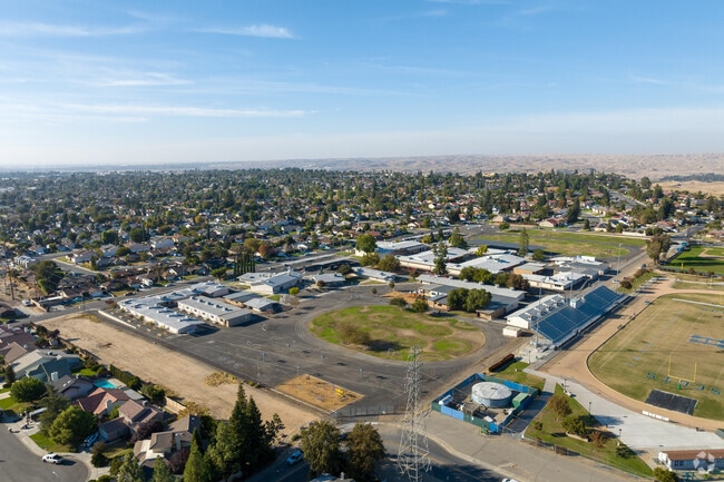 Henry Eissler Elementary feeds into Chipman Jr High School.