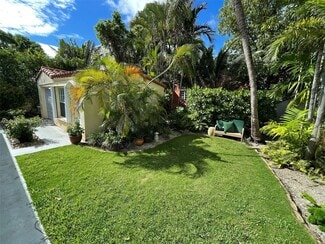 1018 W 47th St, Miami Beach, FL 33140