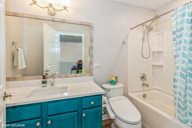 375 N Commerce St, Aurora, IL 60504 - photo 6