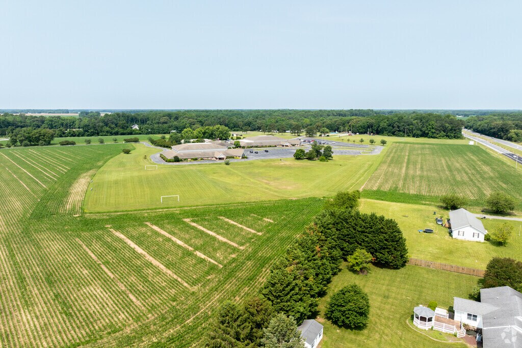 Delmarva Christian School Milton Campus has 184 students in grades K-12 with a student-teacher ratio of 7 to 1.