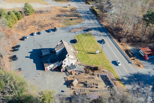Fitzgerald Community School
is located in Chapinville, Northborough.