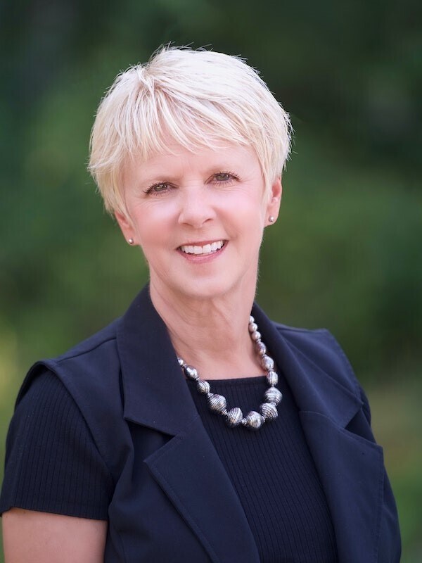 Kathryn Ahlin