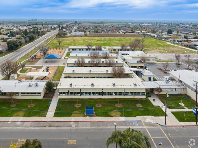 Looking South from Jefferson Elementary School towards the residential homes of Dinuba.