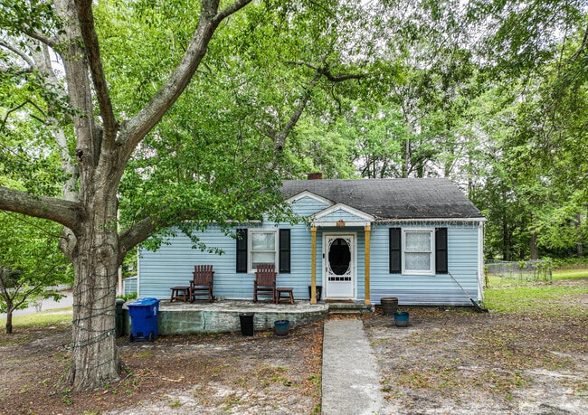 About Rochelle Heights | Schools, Demographics, Things to Do - Homes.com