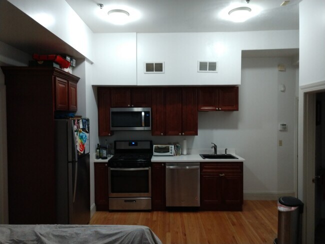 183 Columbia St unit 203, Cambridge, MA 02139 - photo 5