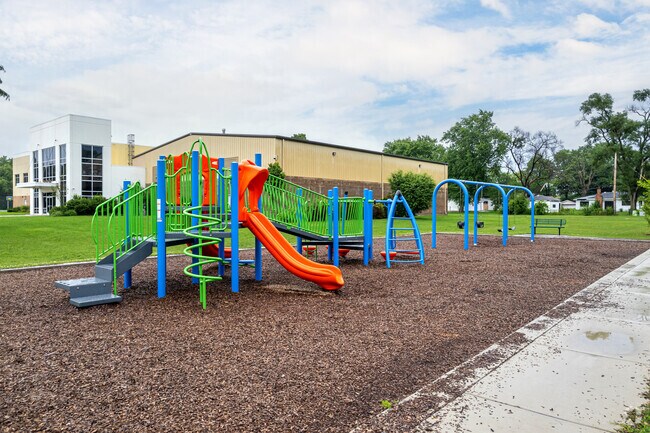 Outside of the Rec Center, is a playground perfect for Markham residents to bring their kids.