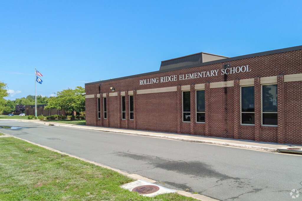 Rolling Ridge Elementary School offers a quality education to children living in Sterling.
